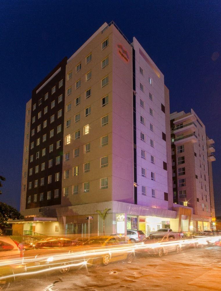 Hotel Express Vieiralves Manaus Exterior foto