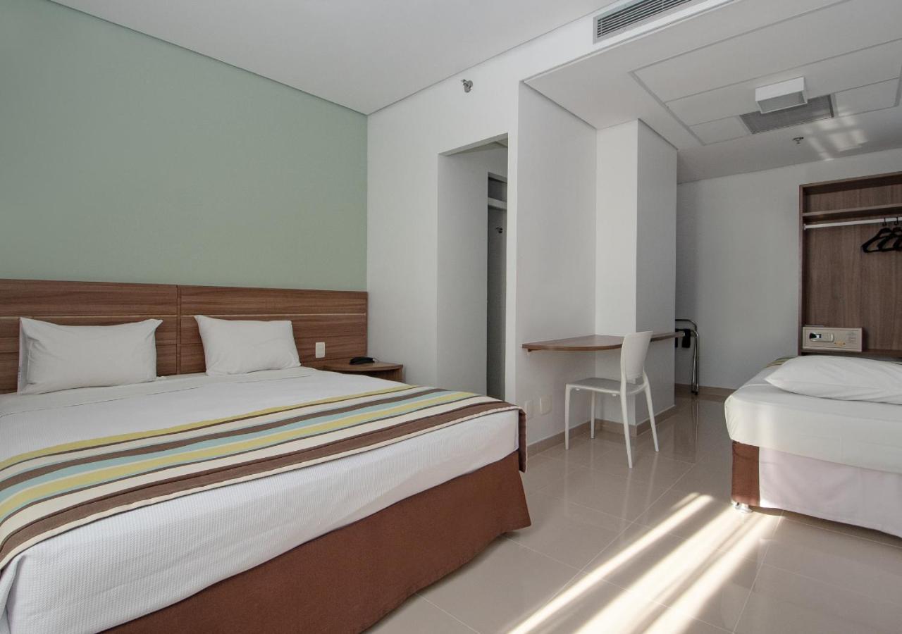 Hotel Express Vieiralves Manaus Exterior foto